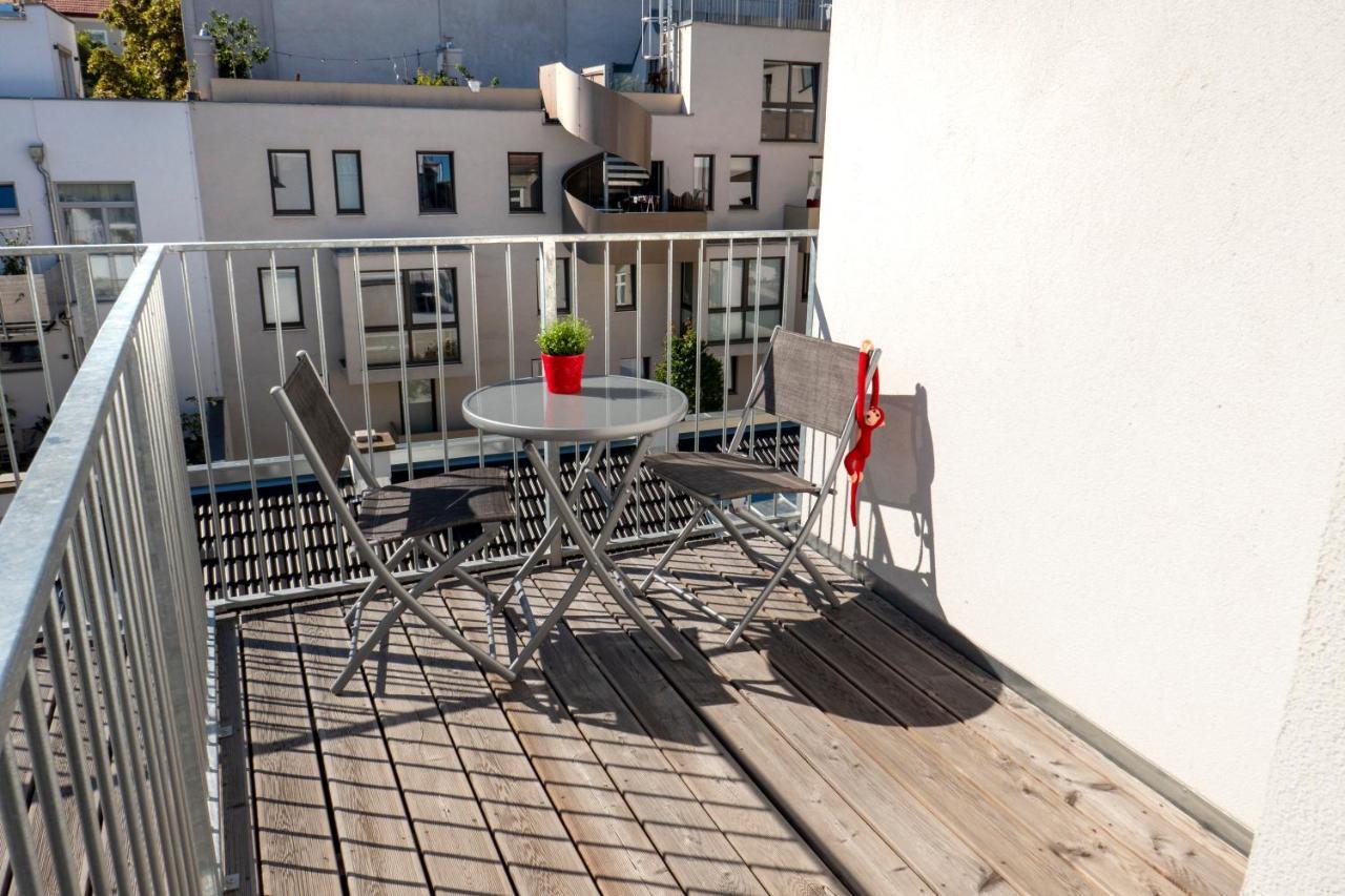 Red Monkey Vienna Apartment Exterior photo